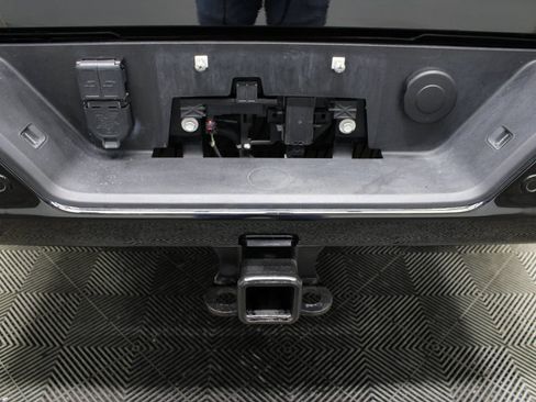 Used 2024 GMC Sierra 2500 AT4 image 44