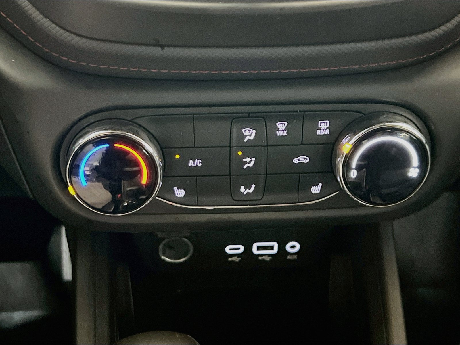 Used 2022 Chevrolet TrailBlazer RS FWD image 11