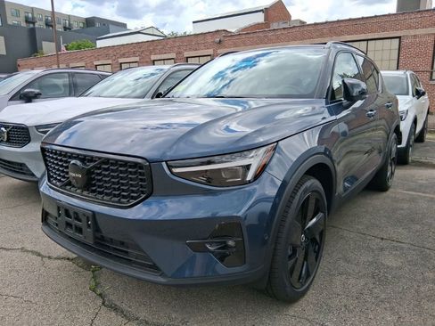 New 2026 Volvo XC40 B5 Ultra w/ Protection Package Premier AWD/4WD image 3