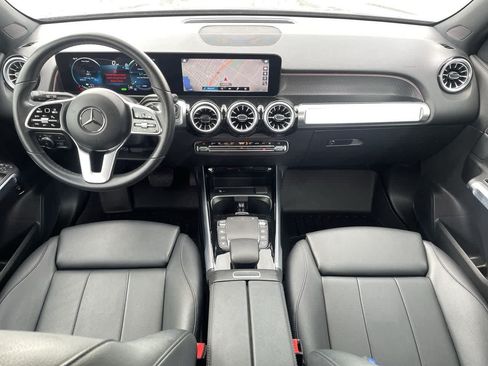 Used 2022 Mercedes-Benz EQB 350 4MATIC image 23