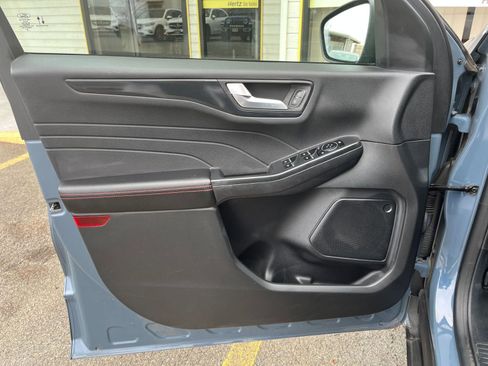 Used 2023 Ford Escape ST-Line image 18