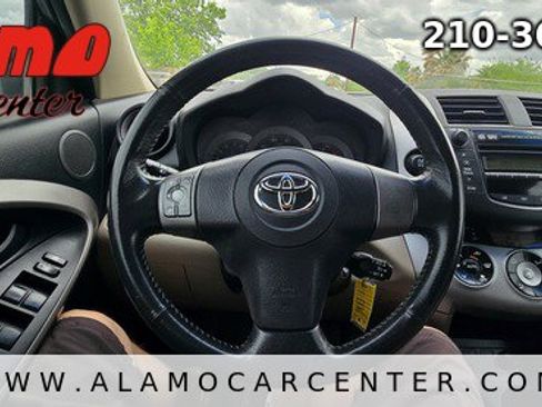 Used 2006 Toyota RAV4 Limited image 35