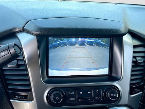 Used 2018 Chevrolet Tahoe LS RWD image 13