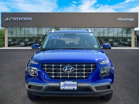 Used 2026 Hyundai Venue SEL FWD image 2