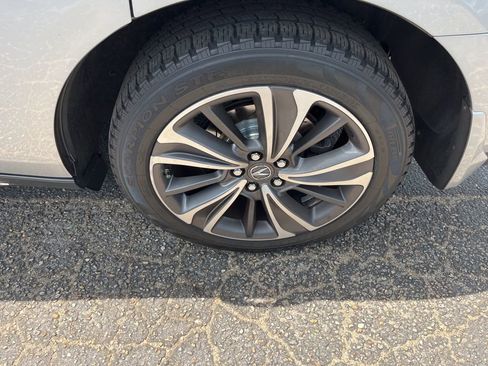 Used 2020 Acura MDX SH-AWD w/ Technology Package image 30