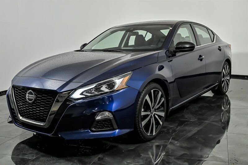 Used 2022 Nissan Altima 2.5 SR FWD image 5
