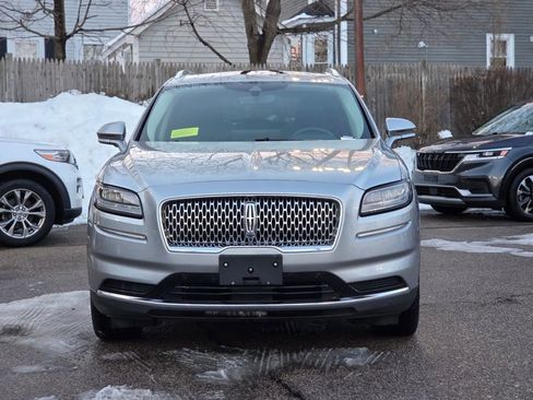 Used 2023 Lincoln Nautilus Reserve w/ Equipment Group 201A image 9