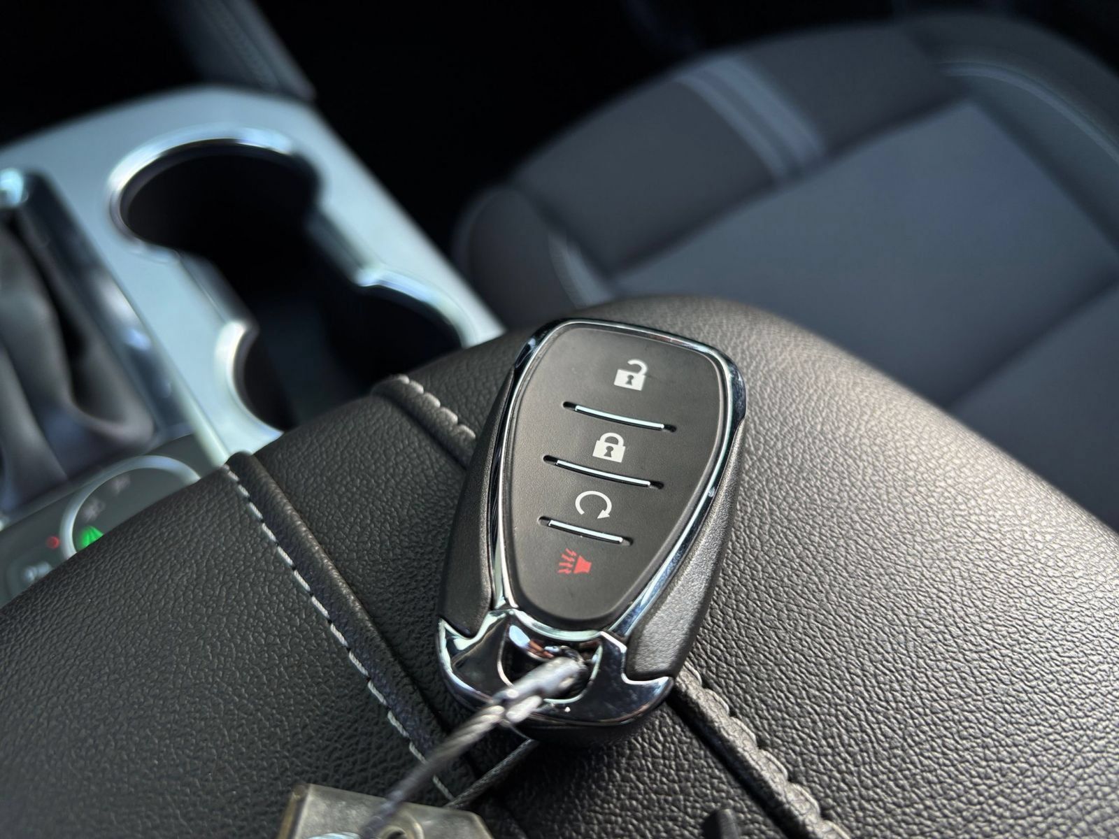Used 2026 Chevrolet Blazer LT FWD image 25