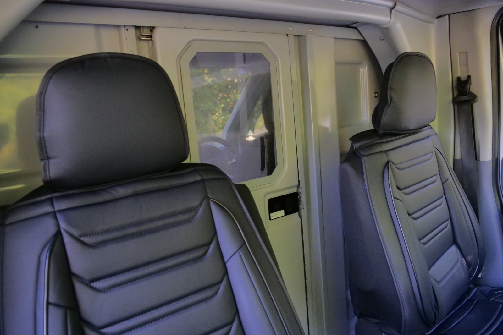 Used 2019 Ford Transit 350 138 w/ Interior Upgrade Package RWD image 36