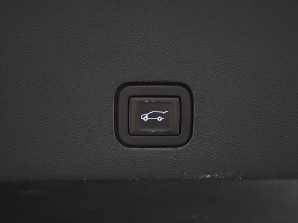 Used 2021 Cadillac XT6 Premium Luxury FWD image 57