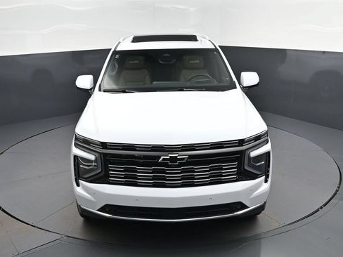 New 2026 Chevrolet Suburban High Country AWD/4WD image 38
