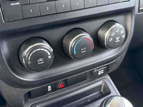 Used 2016 Jeep Patriot Sport w/ Power Value Group image 20