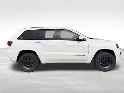 Used 2021 Jeep Grand Cherokee Laredo X AWD/4WD image 11