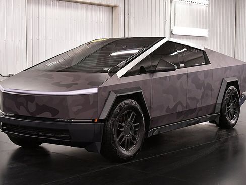 Used 2024 Tesla Cybertruck Cyberbeast image 3