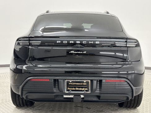 Used 2024 Porsche Macan 4 Electric image 10