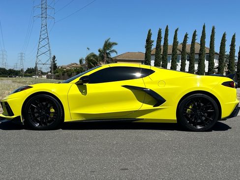 Used 2023 Chevrolet Corvette Stingray Preferred Cpe w/ Z51 Performance Package RWD image 7
