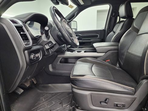 Used 2024 RAM 2500 Laramie w/ Sport Appearance Package image 8