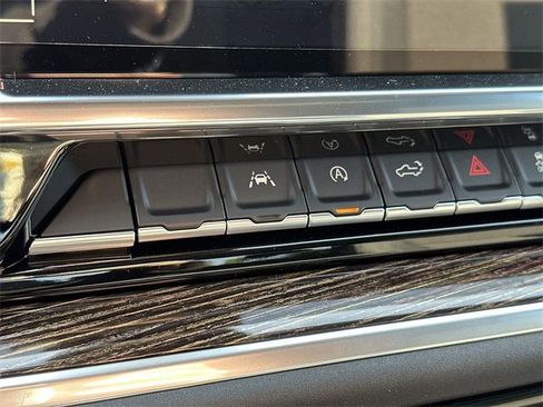 New 2026 GMC Sierra 1500 Elevation w/ LPO, Elevation Black Package image 18