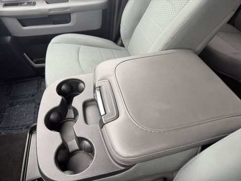 Used 2020 RAM 1500 Classic SLT image 14