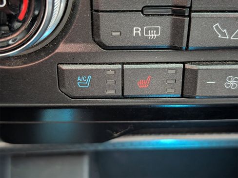 Used 2017 Ford F150 Lariat w/ Equipment Group 502A Luxury image 21