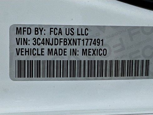 Used 2022 Jeep Compass Latitude image 29