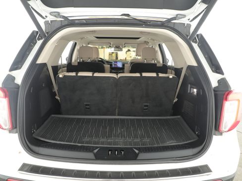 Certified 2020 Ford Explorer Limited image 5