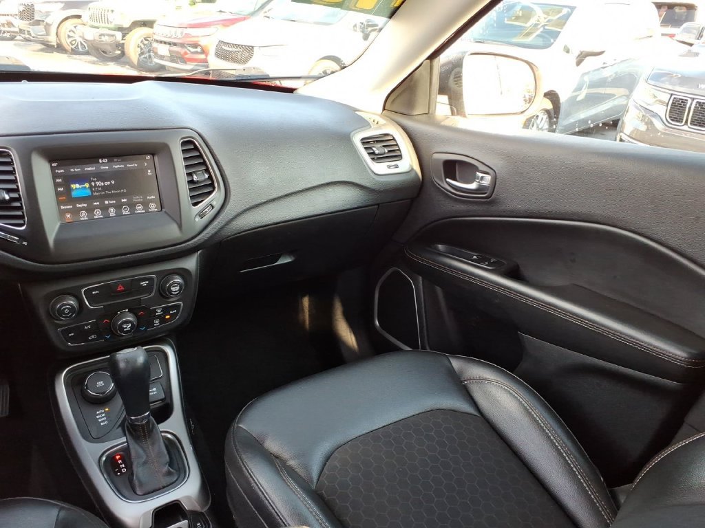 Certified 2018 Jeep Compass Latitude w/ Popular Equipment Group AWD/4WD image 14