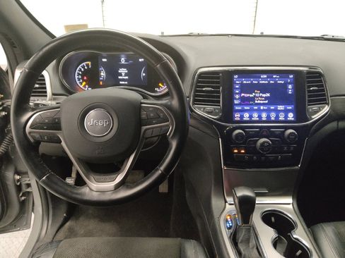 Used 2021 Jeep Grand Cherokee Laredo X RWD image 22