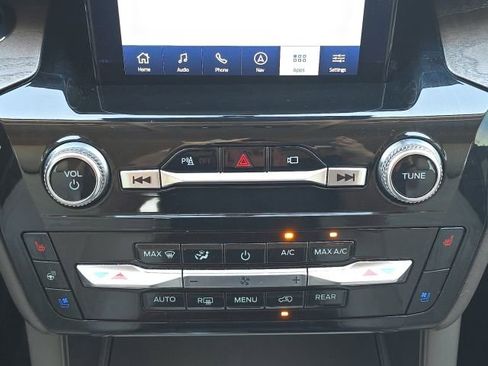 Used 2023 Ford Explorer Platinum w/ Technology Package image 36