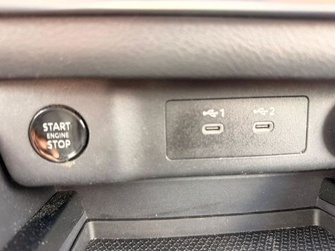 Used 2025 Nissan Rogue SV AWD/4WD image 22