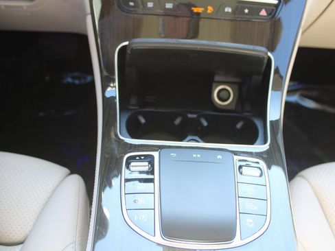 Certified 2020 Mercedes-Benz GLC 300 image 39