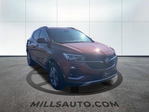 Used 2020 Buick Encore GX Essence w/ Experience Buick Package image 4