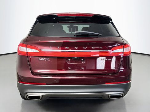 Used 2017 Lincoln MKX Reserve w/ Driver Assistance Package AWD/4WD image 6