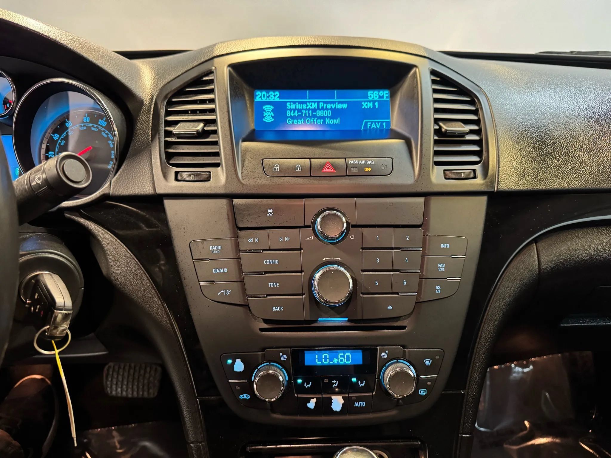 Used 2011 Buick Regal CXL FWD image 13