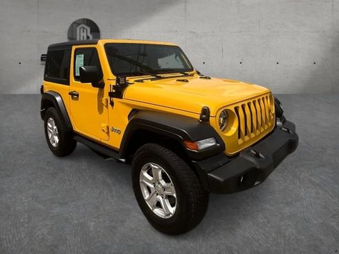 Used 2021 Jeep Wrangler Sport AWD/4WD image 4