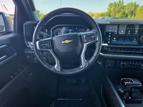 Certified 2026 Chevrolet Silverado 1500 LTZ w/ Technology Package AWD/4WD image 12