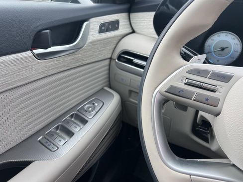 Used 2024 Hyundai Palisade Calligraphy image 20