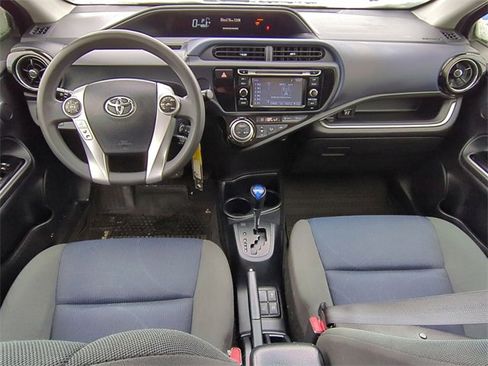 Used 2017 Toyota Prius C Two image 18