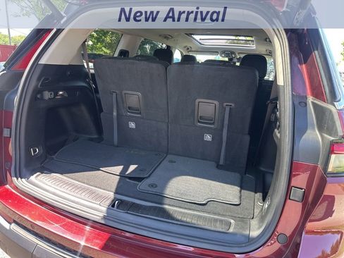 Used 2023 Jeep Grand Cherokee L Limited w/ Luxury Tech Group II AWD/4WD image 10