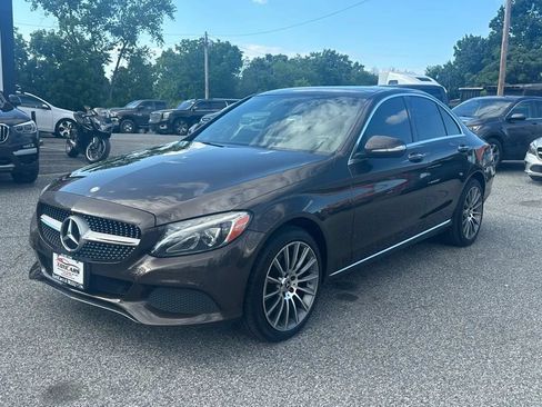Used 2015 Mercedes-Benz C 300 4MATIC Sedan image 2