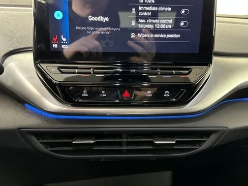 Used 2022 Volkswagen ID.4 Pro image 23