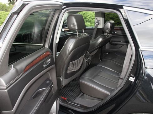 Used 2016 Cadillac SRX Luxury w/ Driver Awareness Package AWD/4WD image 15