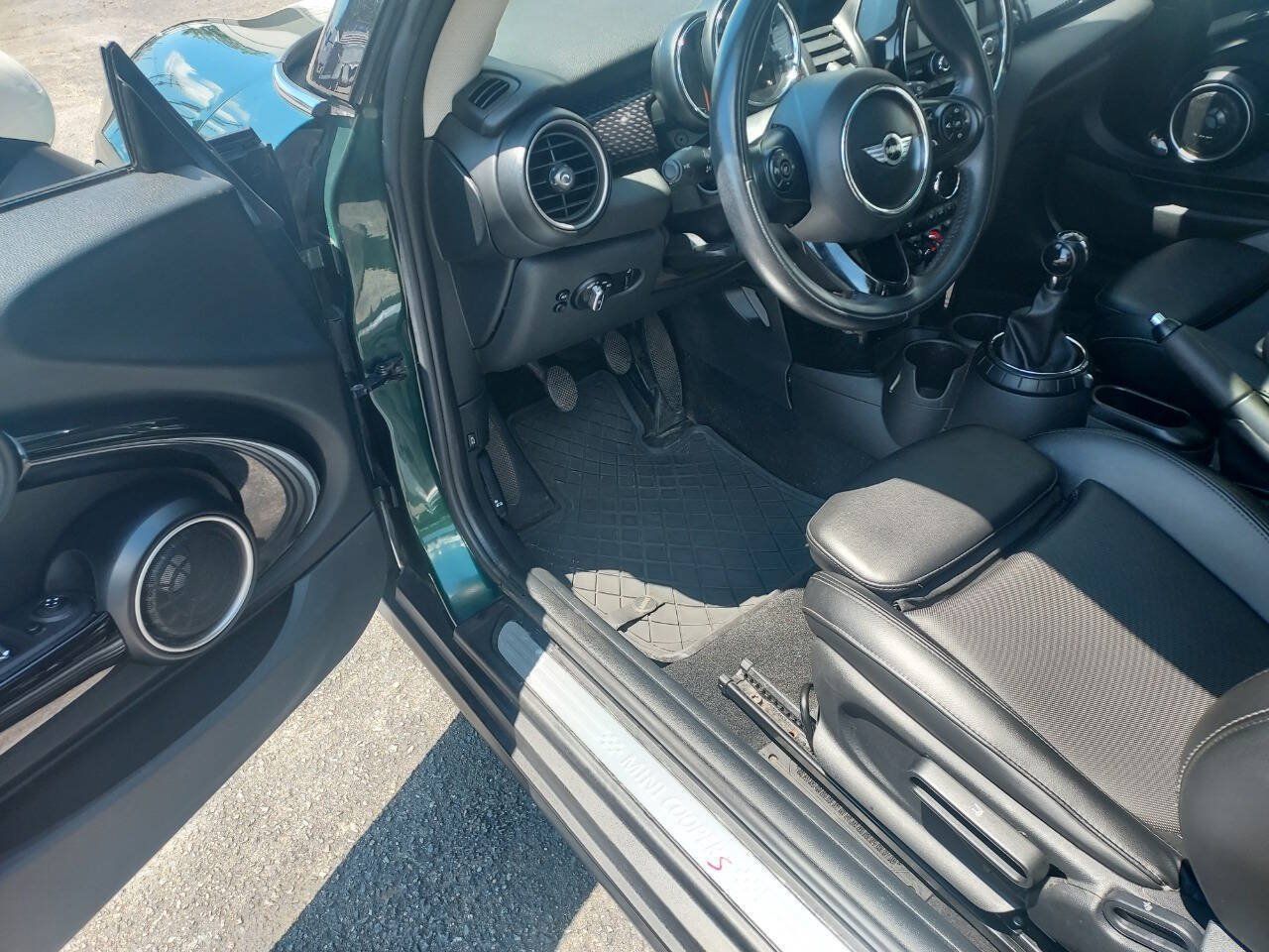 Used 2015 MINI Cooper S FWD image 12