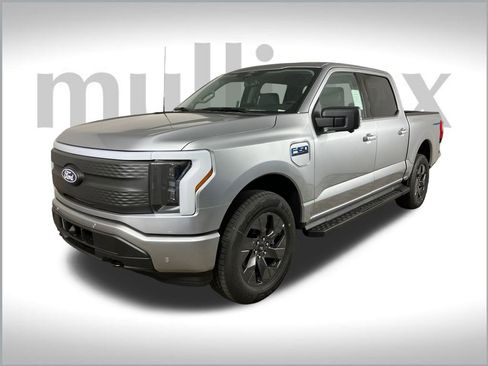New 2025 Ford F150 Lightning Flash image 14