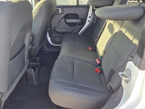 Certified 2019 Jeep Wrangler Unlimited Sport S image 10