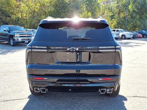 New 2026 Chevrolet Traverse RS w/ LPO, Floor Liner Package image 4