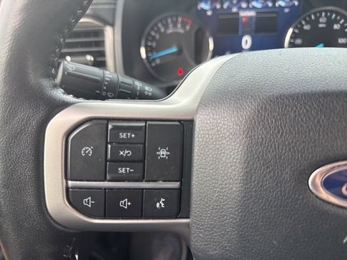 Used 2024 Ford Expedition Max XLT image 15