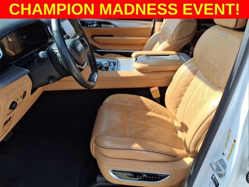 Used 2023 Jeep Grand Wagoneer Series III w/ Rear Seat Video Group 1 image 17