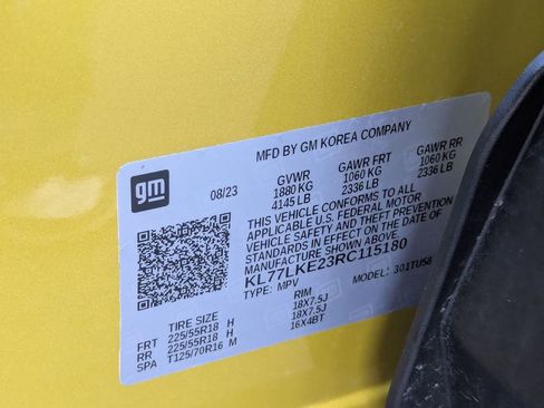 Used 2024 Chevrolet Trax ACTIV w/ Sunroof Package image 32