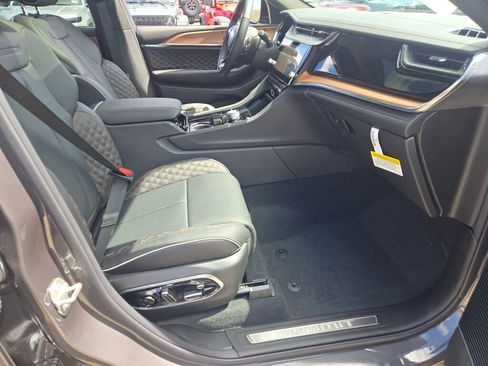 New 2026 Jeep Grand Cherokee L Summit AWD/4WD image 8